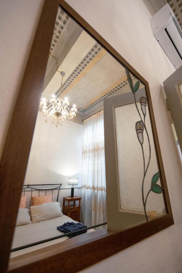 Anna'S House Apartment Modena Bagian luar foto